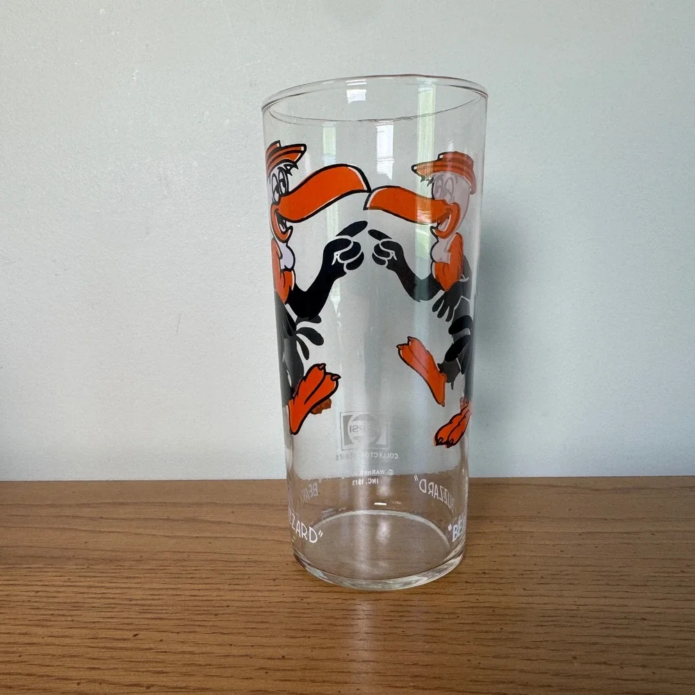 Vintage 1973 Pepsi Collector Series Beaky Buzzard Looney Tunes Glass Warner Bros